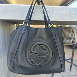 Gucci Black Pebbled Leather Tote